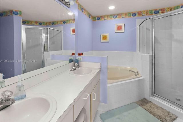 11468 NW 50th Ter, Doral, FL 33178