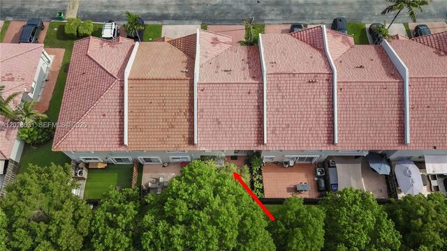11468 NW 50th Ter, Doral, FL 33178