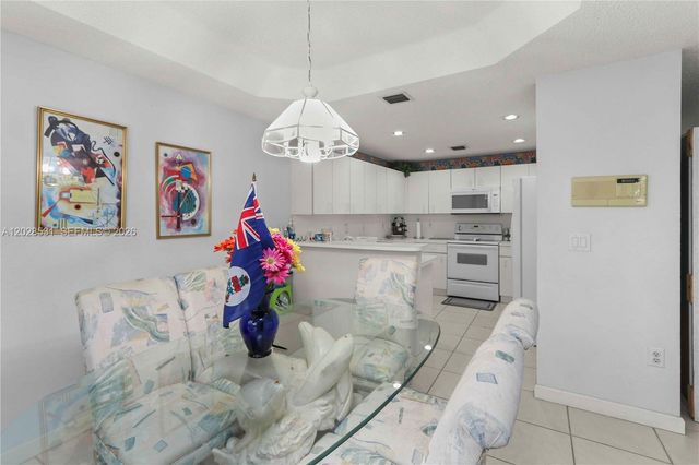 11468 NW 50th Ter, Doral, FL 33178