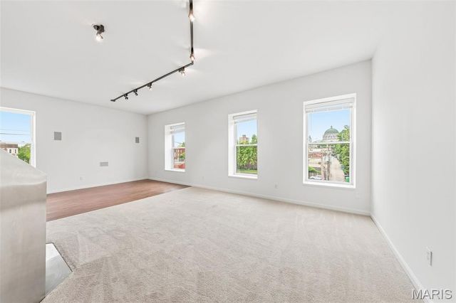 322 N Boyle Avenue 3S, St Louis, MO 63108