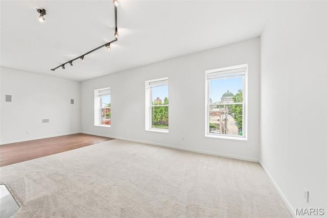 322 N Boyle Avenue 3S, St Louis, MO 63108