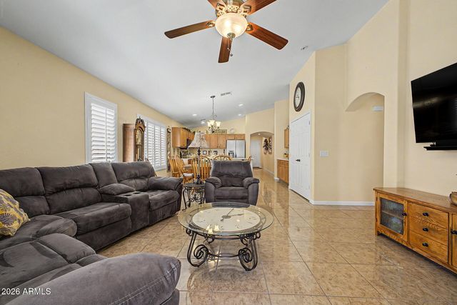 424 W HOLSTEIN Trail, San Tan Valley, AZ 85143