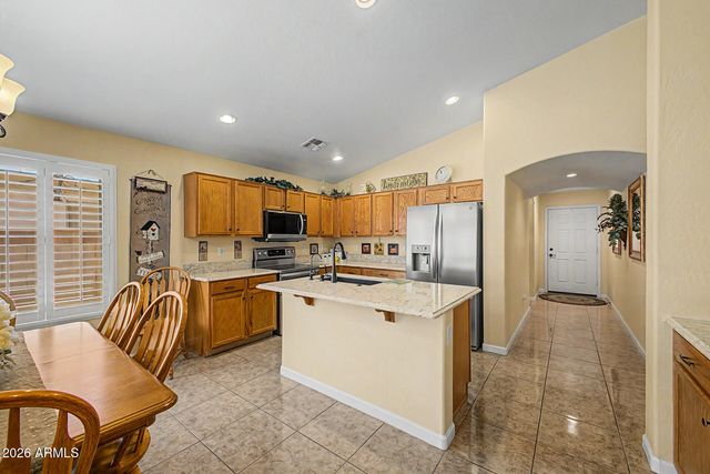 424 W HOLSTEIN Trail, San Tan Valley, AZ 85143