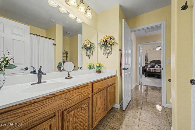 424 W HOLSTEIN Trail, San Tan Valley, AZ 85143