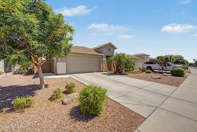424 W HOLSTEIN Trail, San Tan Valley, AZ 85143