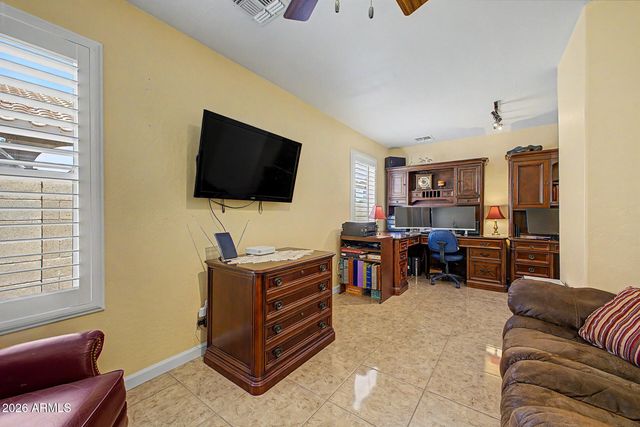 424 W HOLSTEIN Trail, San Tan Valley, AZ 85143