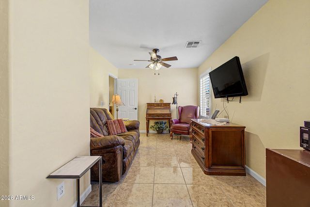 424 W HOLSTEIN Trail, San Tan Valley, AZ 85143