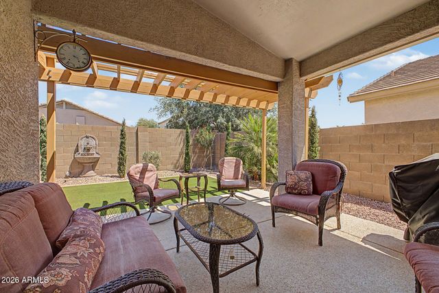 424 W HOLSTEIN Trail, San Tan Valley, AZ 85143
