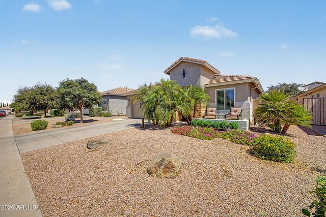 424 W HOLSTEIN Trail, San Tan Valley, AZ 85143