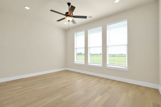 1651 Blackfoot Parkway, Waxahachie, TX 75165