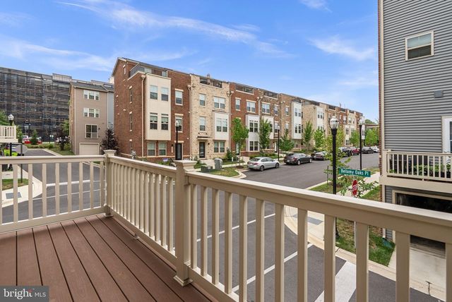 6100 NORTHWEST DR, Hyattsville, MD 20782