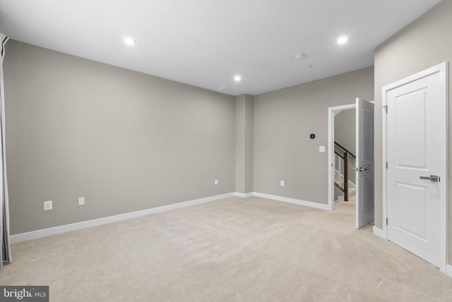 6100 NORTHWEST DR, Hyattsville, MD 20782