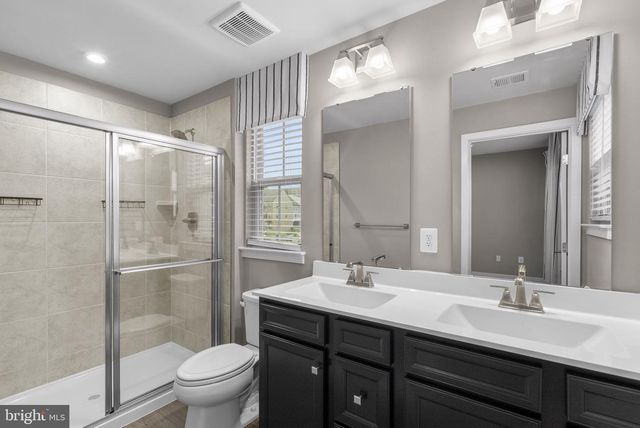 6100 NORTHWEST DR, Hyattsville, MD 20782