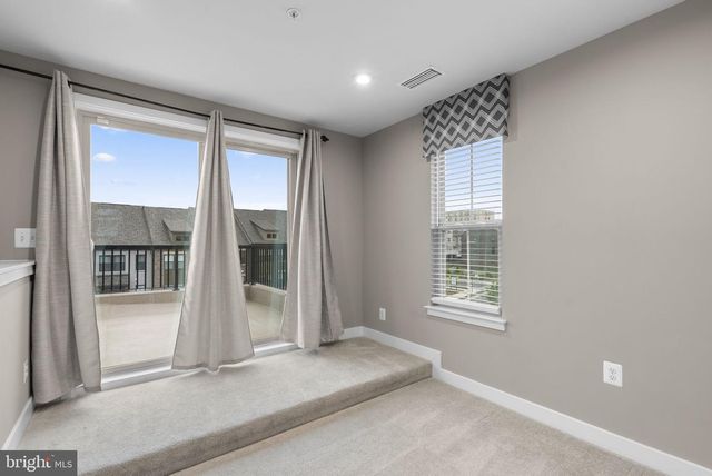 6100 NORTHWEST DR, Hyattsville, MD 20782