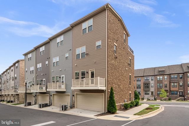 6100 NORTHWEST DR, Hyattsville, MD 20782