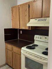 440 E 23rd St 1416, Hialeah, FL 33013