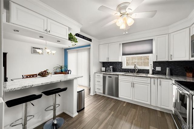 2 Clintonview Road, New Hartford, NY 13413