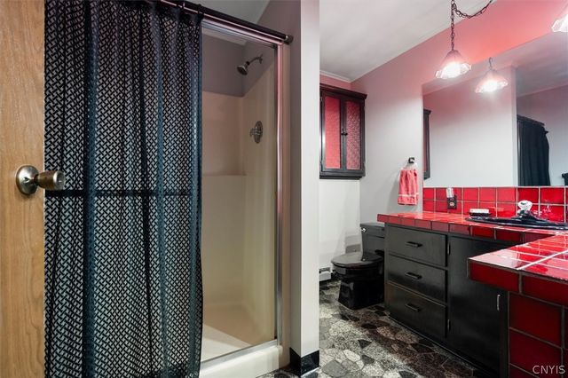 2 Clintonview Road, New Hartford, NY 13413