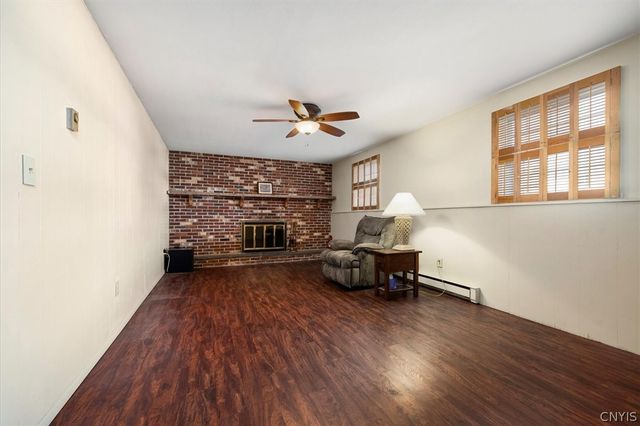 2 Clintonview Road, New Hartford, NY 13413