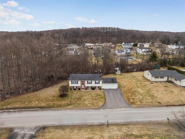 2 Clintonview Road, New Hartford, NY 13413