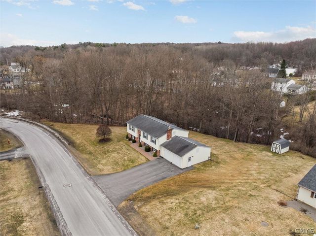 2 Clintonview Road, New Hartford, NY 13413