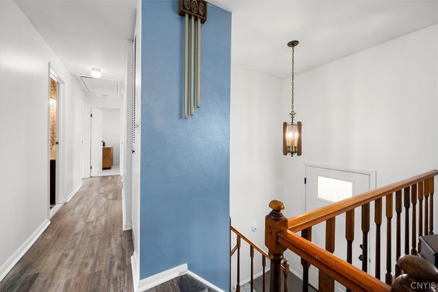 2 Clintonview Road, New Hartford, NY 13413