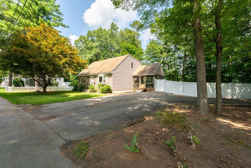 22 Burnham Avenue, Nashua, NH 03064