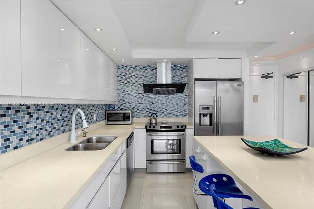 401 Ocean Dr 421, Miami Beach, FL 33139