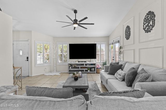 1162 W BLUEBIRD Drive, Chandler, AZ 85286