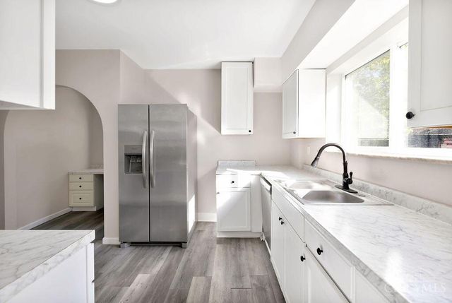 1522 Kenova Avenue, Cincinnati, OH 45237