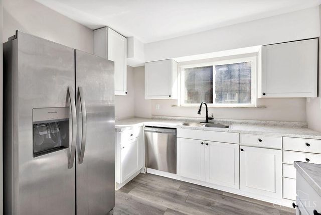 1522 Kenova Avenue, Cincinnati, OH 45237