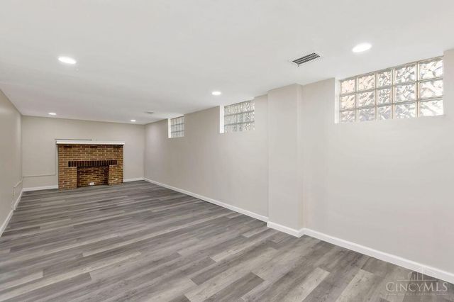 1522 Kenova Avenue, Cincinnati, OH 45237