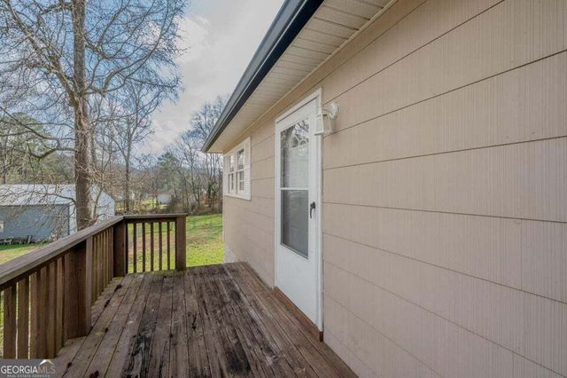 56 East Avenue, Rossville, GA 30741