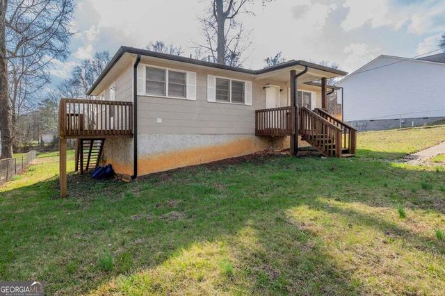 56 East Avenue, Rossville, GA 30741