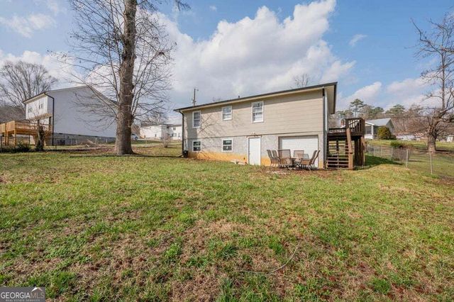 56 East Avenue, Rossville, GA 30741