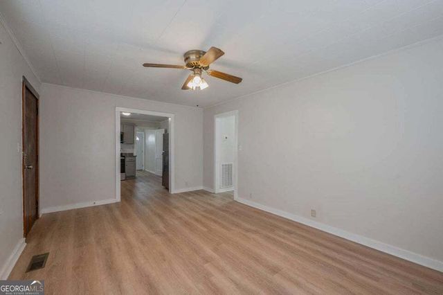 56 East Avenue, Rossville, GA 30741