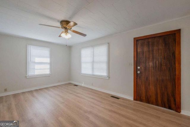 56 East Avenue, Rossville, GA 30741