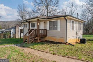 56 East Avenue, Rossville, GA 30741