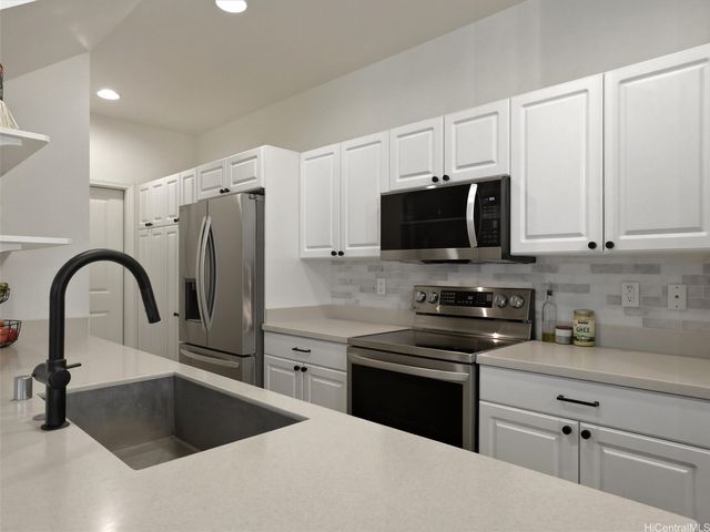 91-6221 Kapolei Parkway 430, Ewa Beach, HI 96706