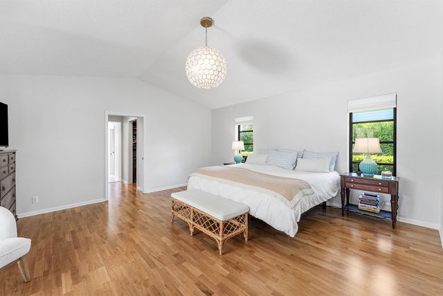 6048 Woodlake Road, Jupiter, FL 33458