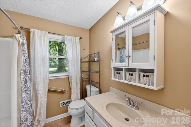 4400 Hamilton Circle, Charlotte, NC 28216