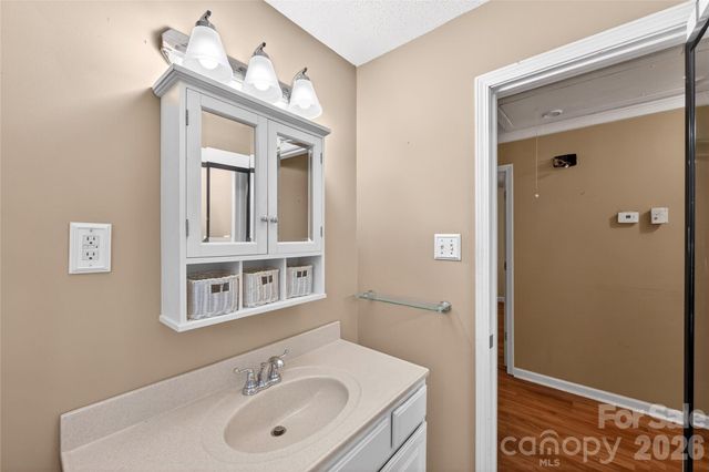 4400 Hamilton Circle, Charlotte, NC 28216