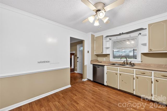 4400 Hamilton Circle, Charlotte, NC 28216