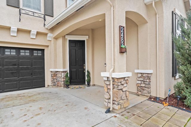 2483 Bear River Ct, West Sacramento, CA 95691