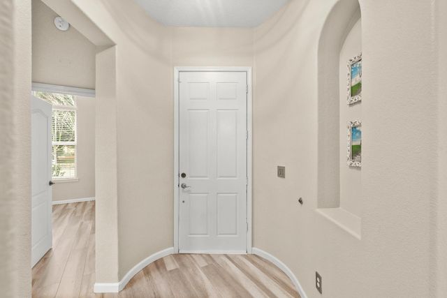 2483 Bear River Ct, West Sacramento, CA 95691