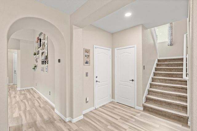 2483 Bear River Ct, West Sacramento, CA 95691