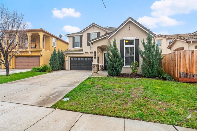 2483 Bear River Ct, West Sacramento, CA 95691