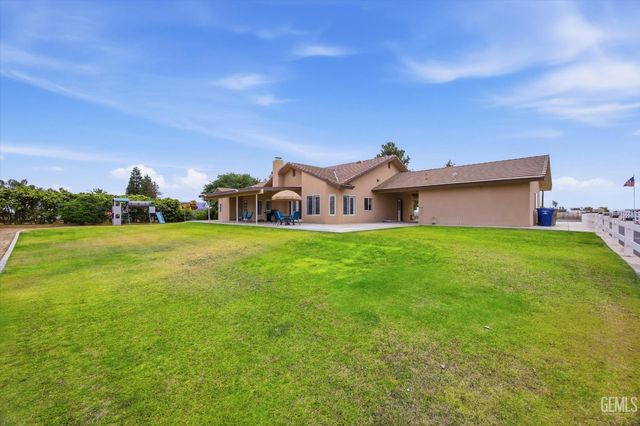 1328 Valov Lane, Bakersfield, CA 93314