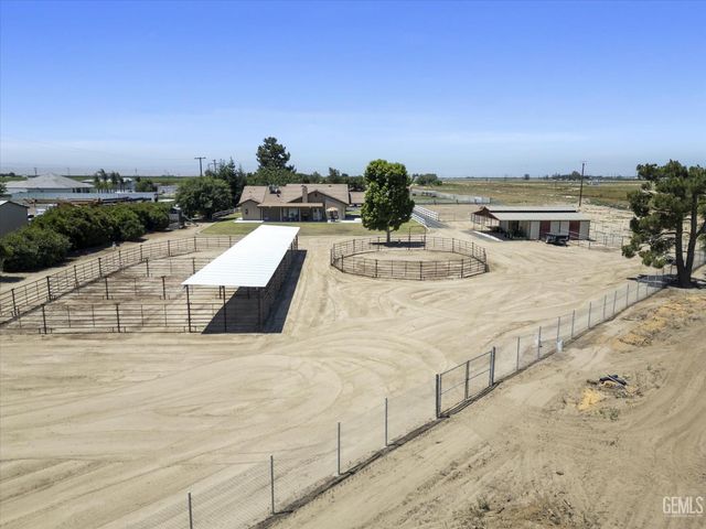 1328 Valov Lane, Bakersfield, CA 93314