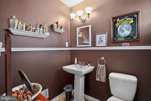 2 RIVANNA RD, New Castle, DE 19720